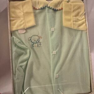 Vintage Pastel Baby Sleeper with Embroidered Puppy NIB